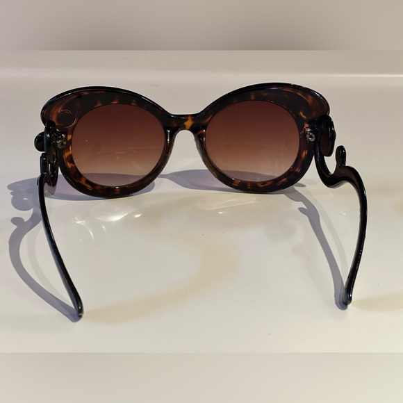 Unique sunglasses - Picture 5 of 5